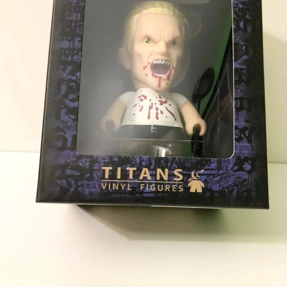 2015 Spike Buffy The Vampire Slayer Titans 4.5 Inch Vinyl  Figure Horror Block - Picture 2 of 16